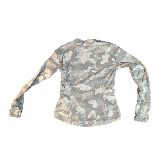 Lululemon Close to Crossing Shirt Size 10 Gray Camo Thumbholes Zip Back Pocket - Picture 4 of 16